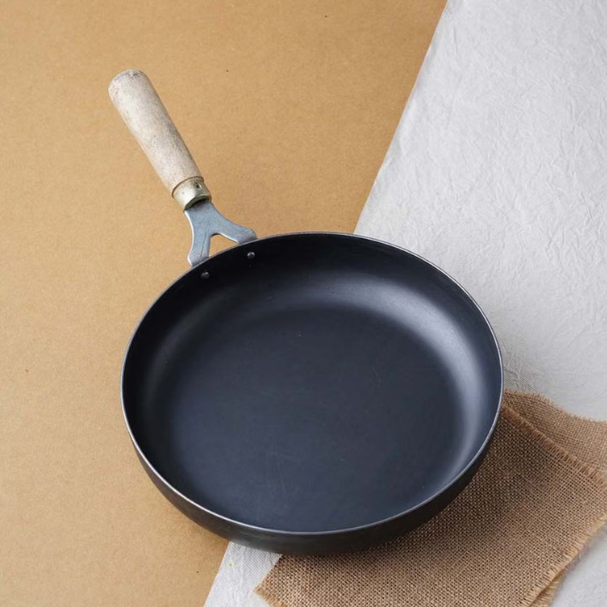 THE INDUS VALLEY IRON PAN WH 12IN 31CM (KC FE PW 002)